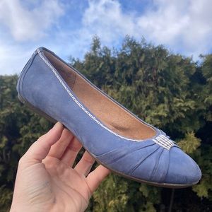 Clarks Artisan Blue Leather Slip On Ballet Flats Women’s Size 7M